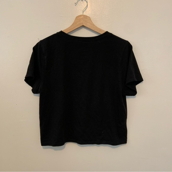 SOLD Graphic crop top - Picture 2 of 3